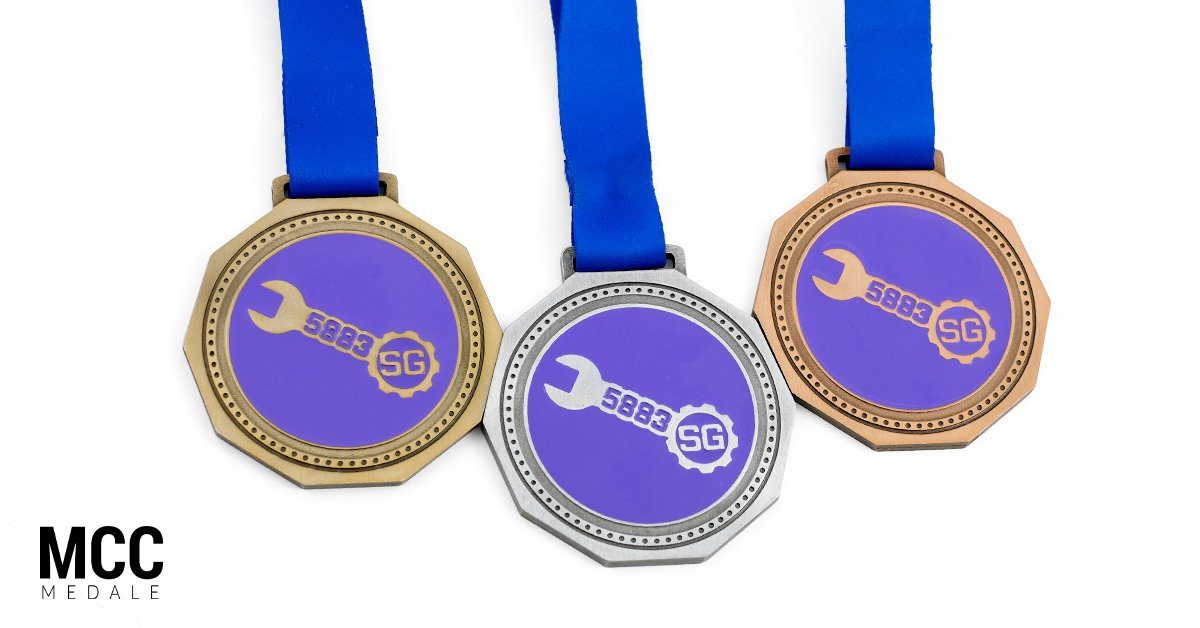 Medale dla uczestników Spice Gears Academy - realizacja MCC Medale