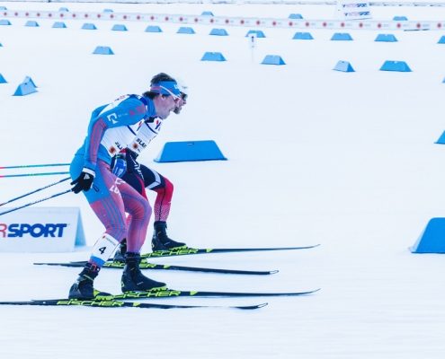 Biathlon, czyli dwubój zimowy. Dyscyplina olimpijska łącząca narciarstwo i strzelectwo. Tekst na blogu producenta medali na zawody sportowe MCC Medale