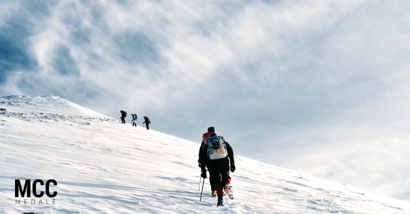 Wspinaczka wysokogórska - tekst o wspinaczce w wysokich górach na blogu producenta medali MCC Medale