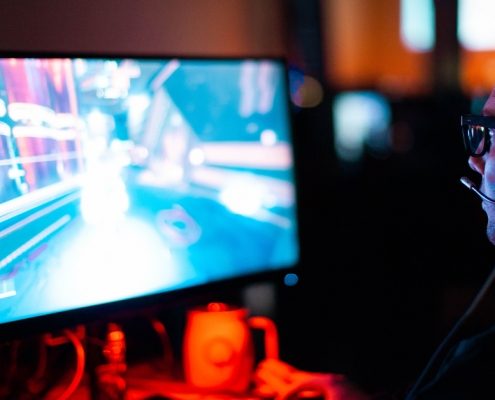Sporty elektroniczne - czym jest esport? Dowiedz się więcej z bloga mccmedale.pl