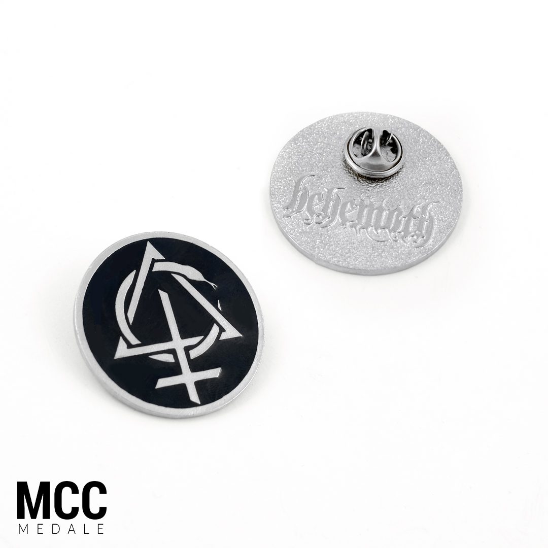 Emaliowane pinsy muzyczne dla zespołu Behemoth wykonane przez MCC Medale