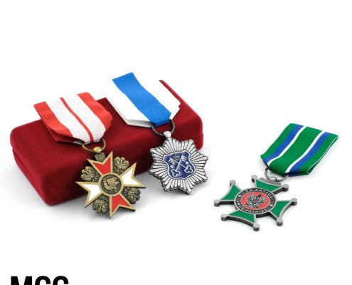 Odznaczenia pamiątkowe z MCC Medale, które można przypiąć do munduru. Dowiedz się jak