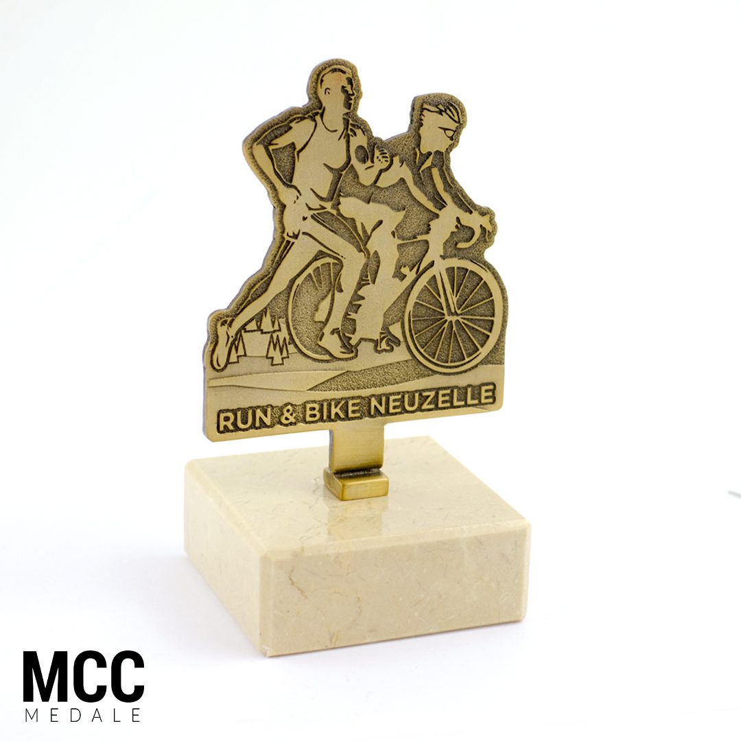 Ciekawe trofeum - statuetka na zawody wykonana dla klienta z Niemiec przez polską odlewnię MCC Medale