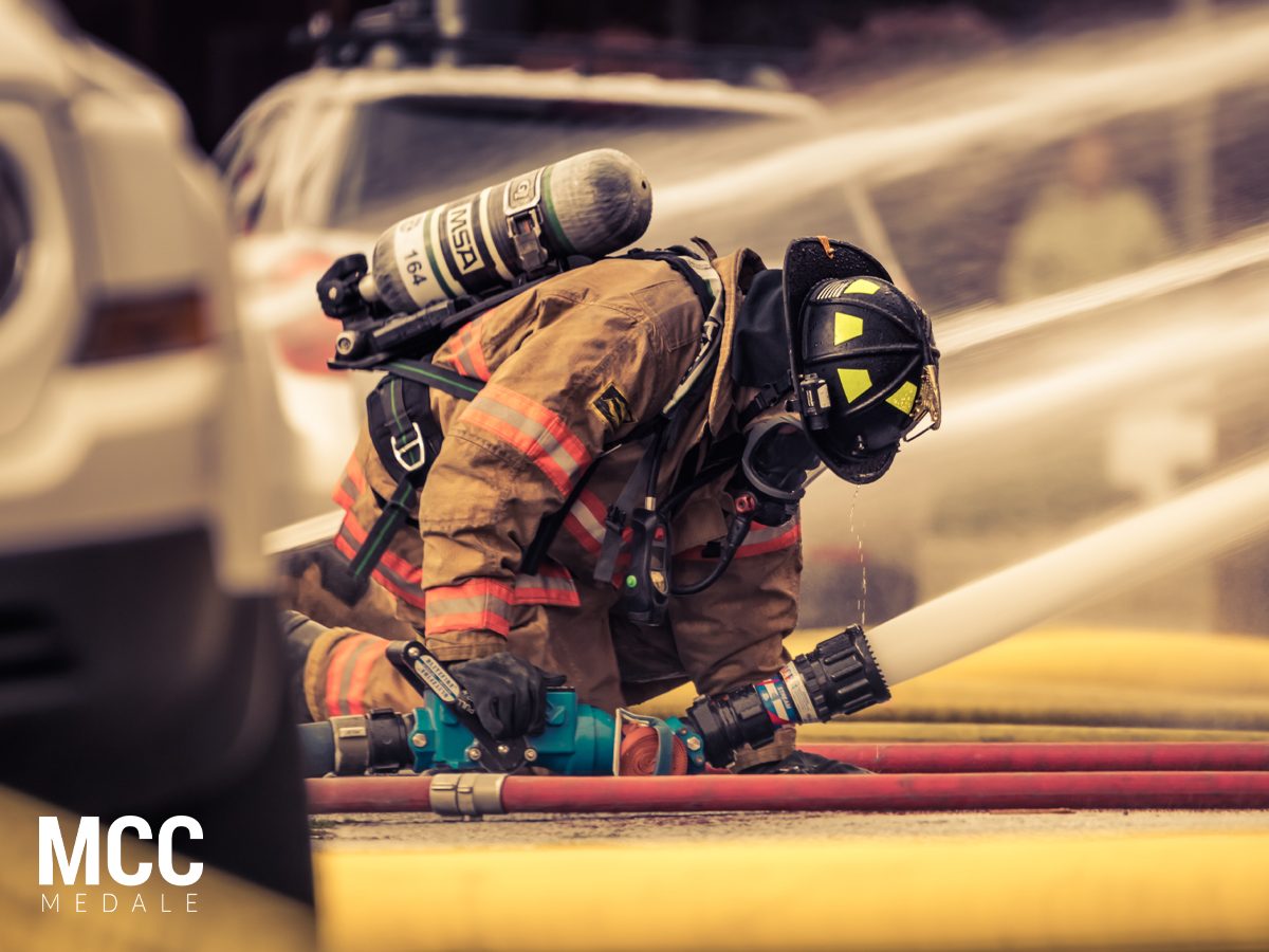 Ćwiczenia bojowe straży pożarnej na zawodach sportów pożarniczych