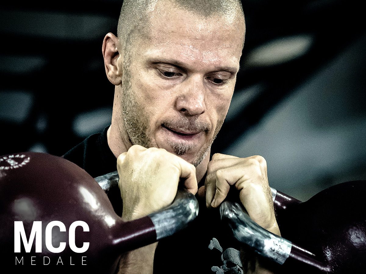 Jak ćwiczyć siłę? Podstawowe informacje na temat rozwoju siły mięśni na blogu www.mccmedale.pl